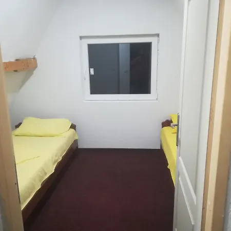 Etno Selo Jefimija, Selo Preobrazenje, ホテル ヴラニェ